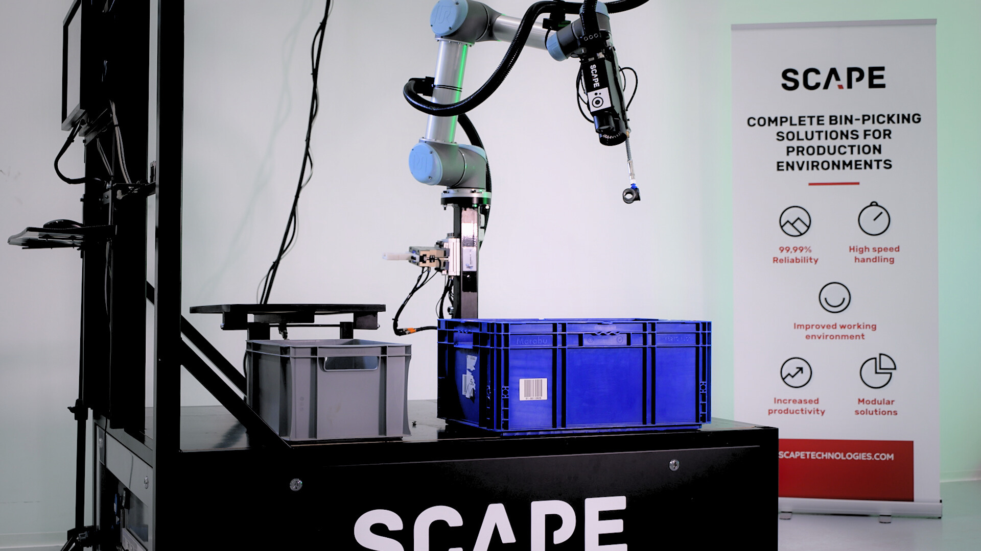 What is a Pick and Place Robot? Types and Uses | Scape Technologies ...